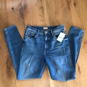 NWT MOTHER Denim Double Swooner Hover in Love Bombs Size 27